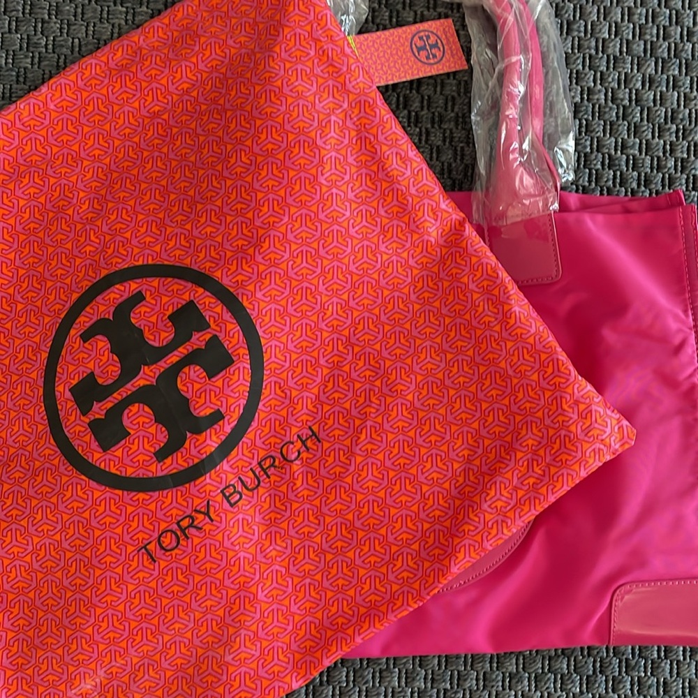 Tory Burch Fuchsia Ella Tote with protective bag.